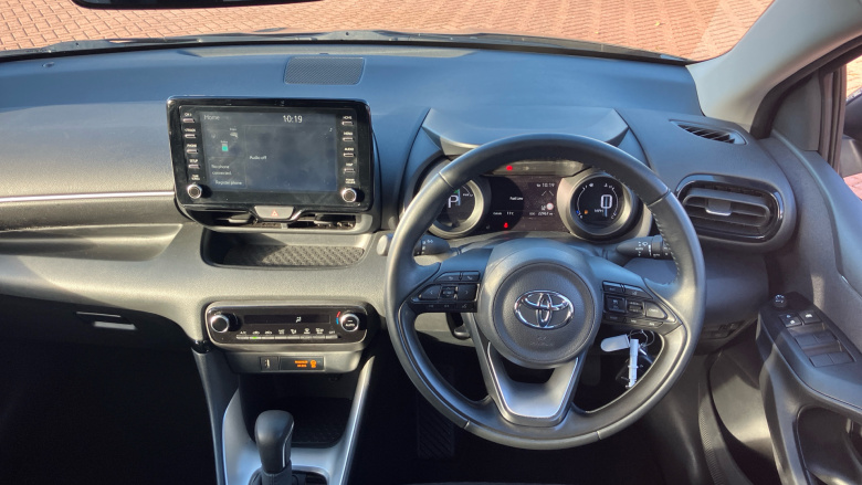 Toyota Yaris 1.5 Hybrid Design 5dr CVT Hybrid Hatchback